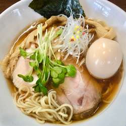 しょうゆらぁめん750円味玉クーポン