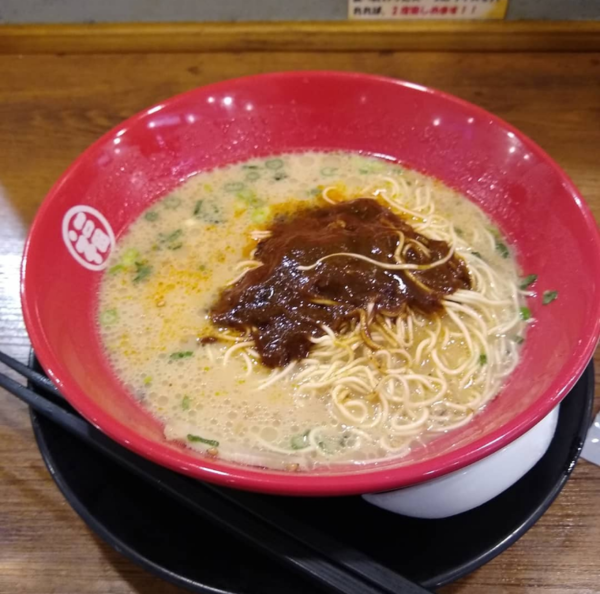 「カレーラーメン」@豚骨拉麺 酒場 福の軒 関内ベイスターズ通り店の写真