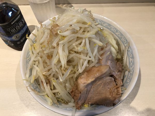 「ラーメン　ヤサイマシ」@らーめん 陸 尾山台店の写真