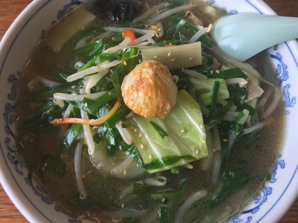 「にんにくラーメン780円+すりにんにく100円」@三幸軒 川中島店の写真