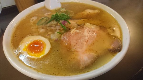 「こく塩、大盛」@鶏こく中華 すず喜の写真