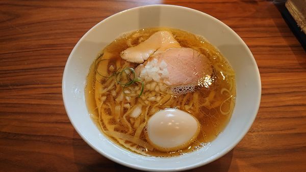 「煮干しらぁめん 味玉入り・・850円」@mojamojaの写真