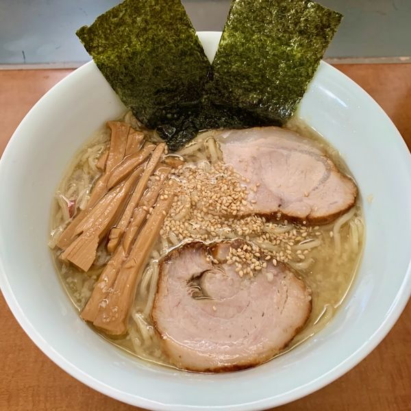 【お持ち帰り】「中華そば」と「幻の塩にぼしそば」（写真）