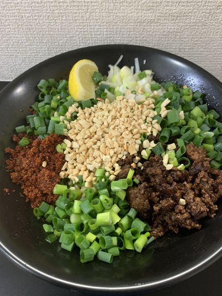 「新担担麺 辛め」@自家製麺SHINの写真