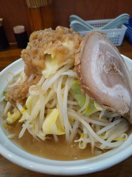 「爆麺 中800円(ヤサイ・ミゾレ)」@爆麺亭 所沢店の写真