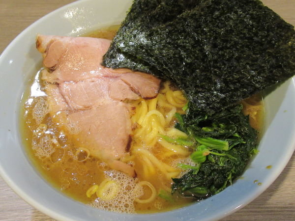 「ラーメン（700円）」@らーめん ぱったぱたの写真