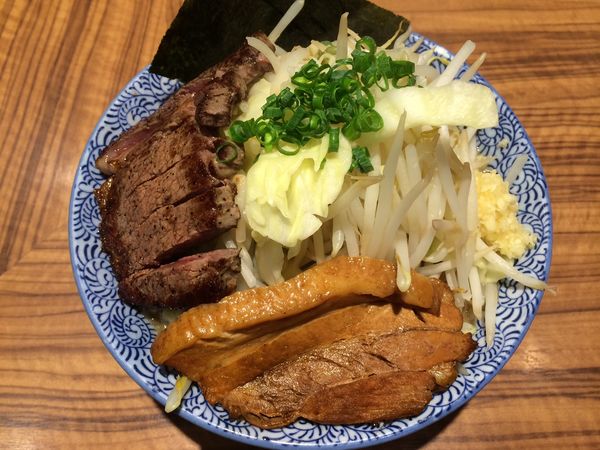 「ミニラーメン＋ステーキ＋海苔」@ラーメン燈郎の写真