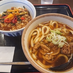 山田うどん 松戸高塚店の画像