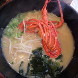 伊勢海老ラーメン1520円二種丼1500円さざえつぼ焼350