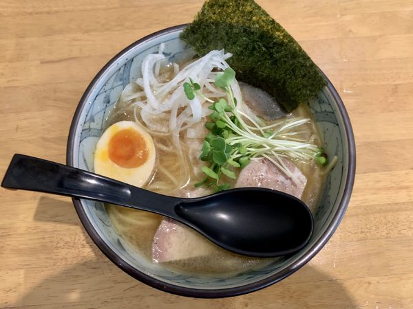 「鶏そば」@麺や うしおの写真