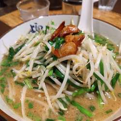 ニラもやしラーメン