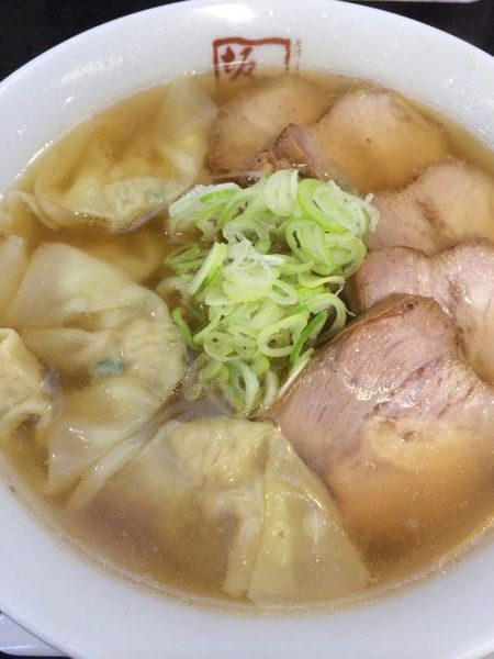 「チャーシューワンタン麺」@喜多方ラーメン 坂内 初台店の写真