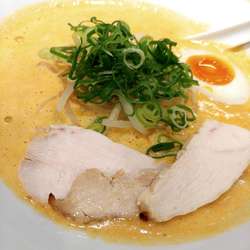 豆乳と鶏白湯のらーめん