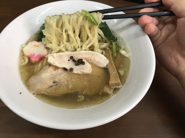 「魚介しおらぁめん」@4代目松屋食堂の写真