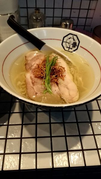 「うま味塩そば（中太手もみ麺）（８００円）」@81番の写真