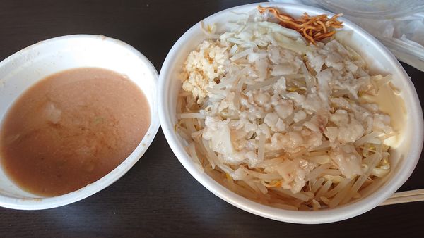 「ジャンキー！？汁ありまぜ麺」@麺屋 くろまるの写真