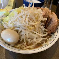 ラーメン豚入り