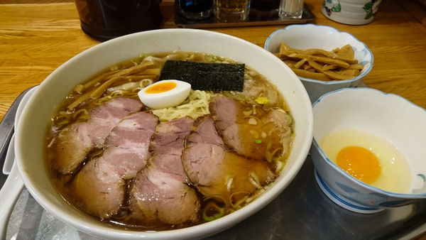 「大盛チャーシューワンタン麺+メンマ+生玉子」@大勝軒 昭島店の写真