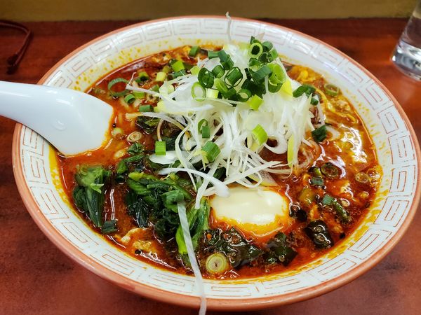 「ミニドラたんたんめん辛さドラゴン級680円＋煮卵100円」@らーめん ドラごんちの写真