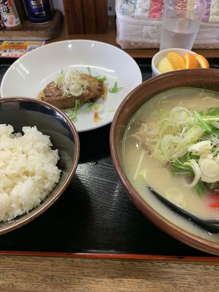 「酒粕入り白味噌ラーメン（ランチセット）」@蔵出し味噌らーめん 九頭馬の写真