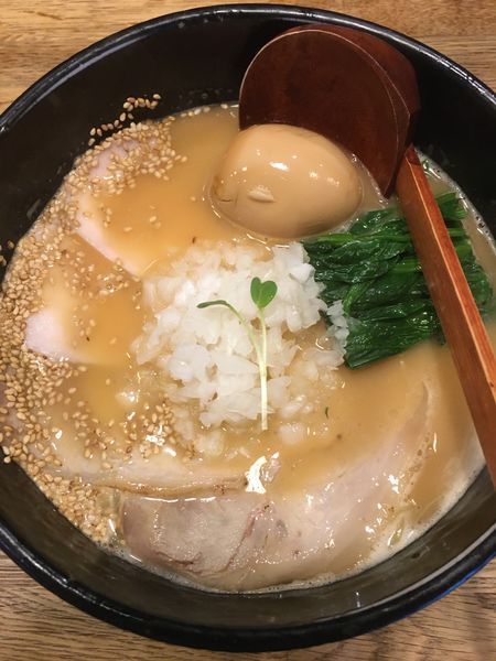 「鶏白湯らーめん900円」@麺屋時茂の写真