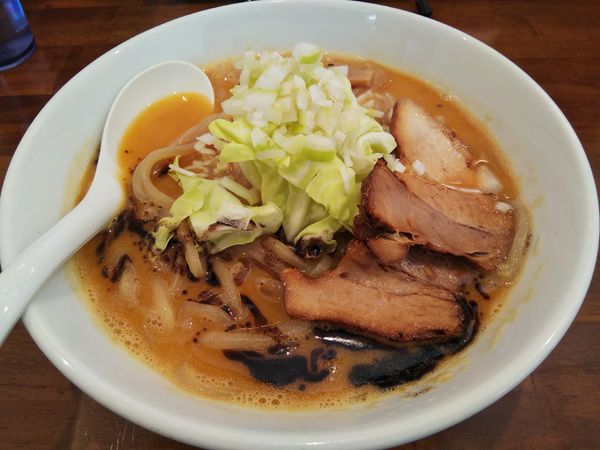 「【限定】辛味噌ラーメン　（麺大盛り：無料）」@New old style ゆいが 三郷店の写真