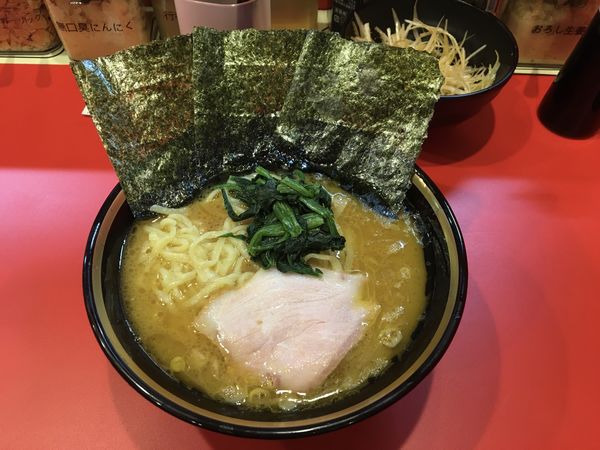 「ラーメン」@横浜家系総本山 吉村家直系店 ラーメン内田家の写真