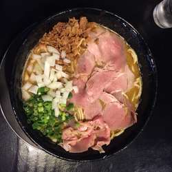 白湯カレーラーメン