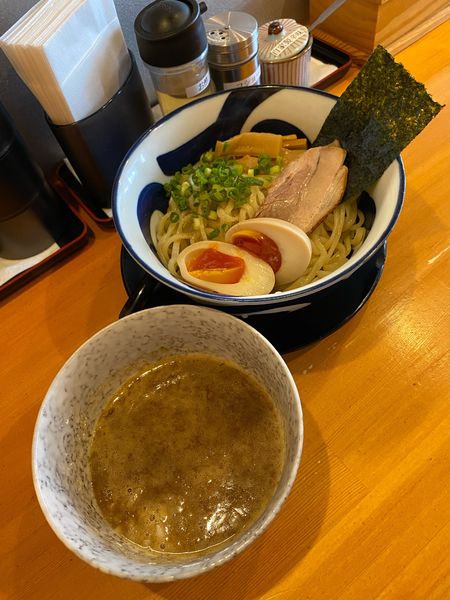 「濃厚煮干し味玉つけ麺」@中華そば  一徹者の写真
