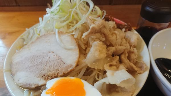 「豚富士全部乗せ」@優勝軒 鶴ヶ島店の写真