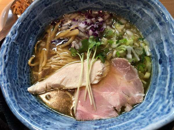 「東京軍鶏そば(醤油)＋替え竹(玉辛)」@つけ麺 たけもとの写真