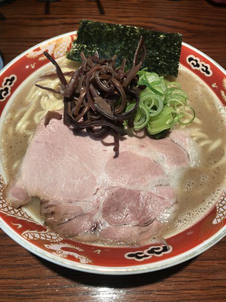 「濃厚ラーメン、太麺、サービス大盛り」@ラーメンかなやの写真