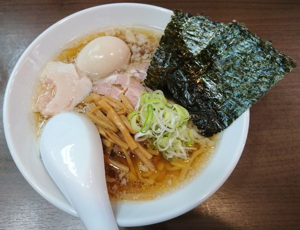 「中華そば 並盛＋柔々半熟タマゴ」@煮干し中華そば 山形屋の写真