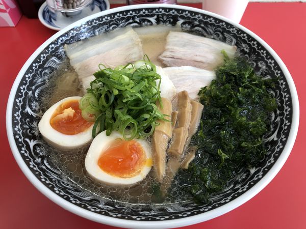 「中華そば+スペシャル+アルコール」@中華そば 竹千代の写真