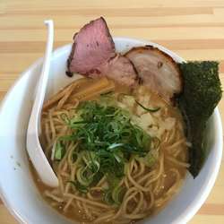 鶏白湯ラーメン醤油