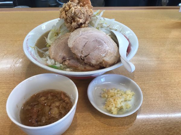 「ラーメン小+豚マシ 750+100=850円」@らーめん藤ろうの写真