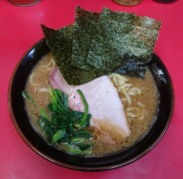 「ラーメン 中￥800。缶ビール￥350。」@田上家の写真