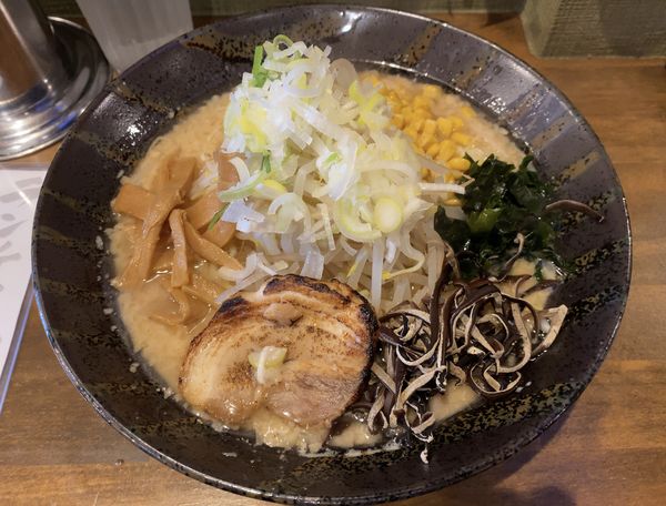 「東京豚骨味噌らーめん」@麺食道 孝作の写真