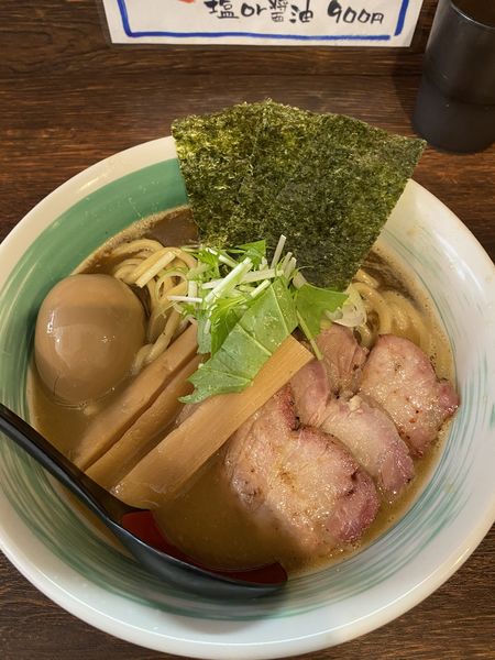 「特らぁめん」@自家製麺 麺屋 利八の写真