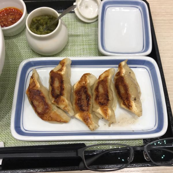 「薄皮ぎょうざ（5個）」@リンガーハット 府中駅南口店の写真