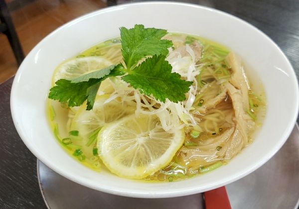 「レモン塩ラーメン　780円」@栃木中華そば 神志の写真