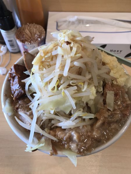 「プー郎、G系麺、ヤサイマシ、ニンニクアブラマシマシ」@ラーメンぶたまるの写真