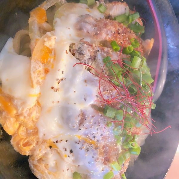 「豚カツまぜそば」@汁なし麺専門店 Mendesignの写真