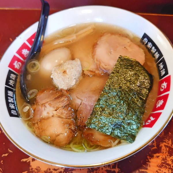 「地鶏塩ラーメン750 特製ボタン300」@地鶏らーめん ちきんの写真