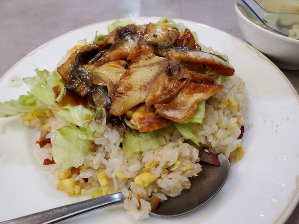 「うなぎチャーハン」@牡丹園の写真