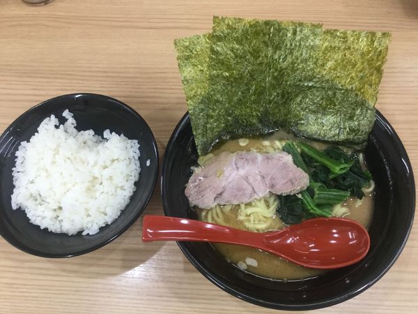 「ラーメン(¥650)」@横浜ラーメン 武蔵家 御茶ノ水店の写真