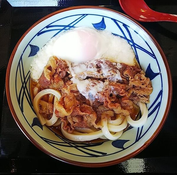 「牛とろ玉うどん（並）690円」@丸亀製麺 山形店の写真