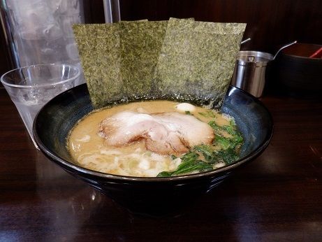「醤油豚骨（並）」@麺屋 王道の写真