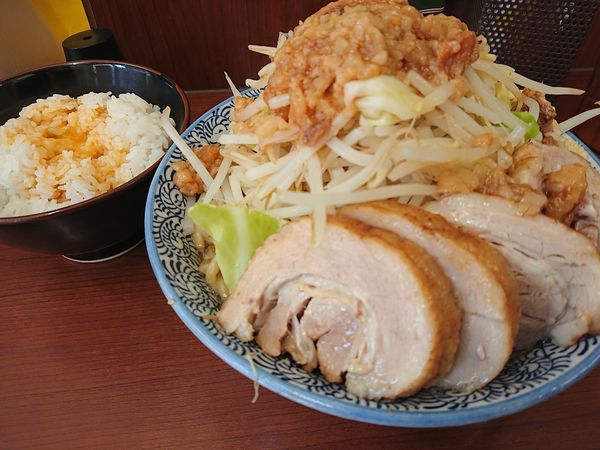 「小豚入り  ライスと生卵」@立川田田の写真