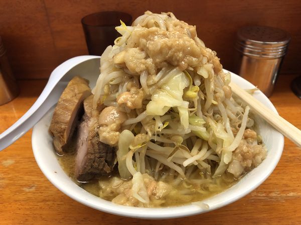 「麺少なめ+全部マシ　700円」@ラーメン二郎 立川店の写真